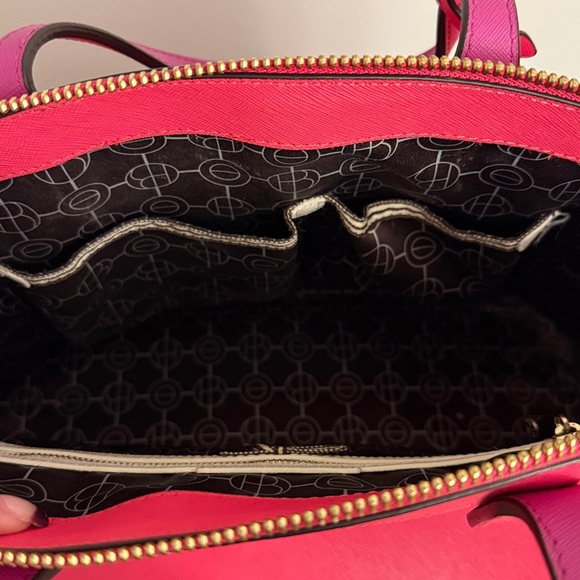 Henri Bendel Bag with Strap - Picture 9 of 12